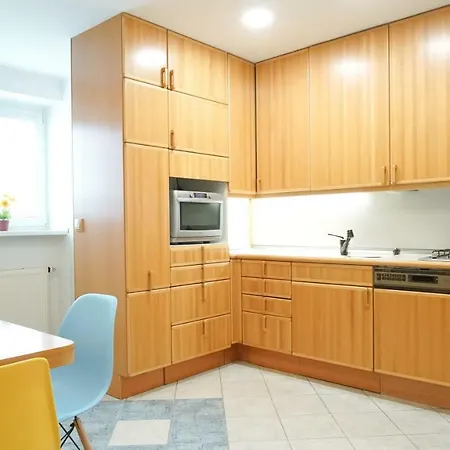 Monty Apartament *